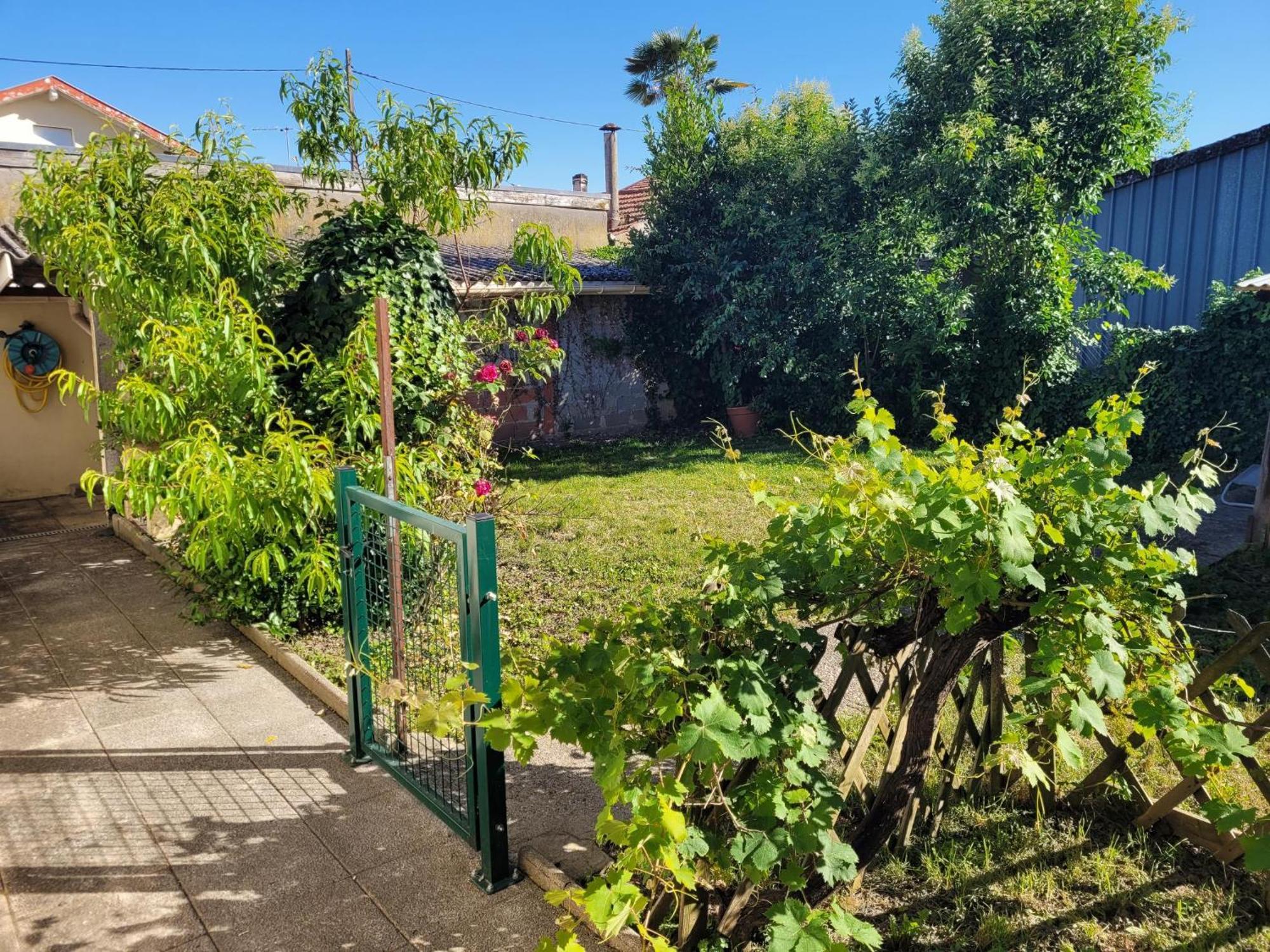 Holiday home Maison Independante Avec Jardin Et Parking *